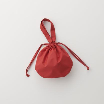 392plusm PU muji circle巾着 レッド 商品全体