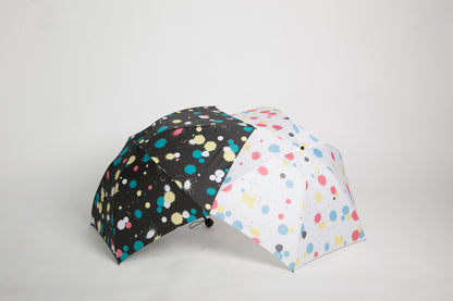 392plusm ペンキ柄 e-mini 折りたたみ雨傘 55cm 使用イメージ
