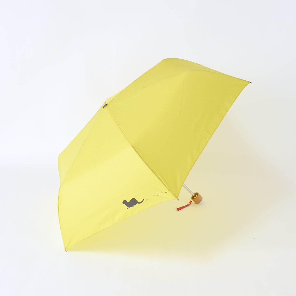 カワウソ｜耐風折りたたみ傘 55cm（吸水トートバッグ付）