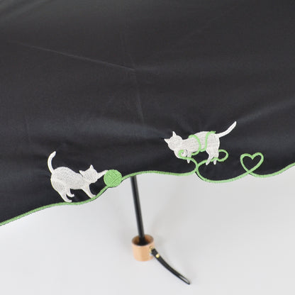毛糸と猫のスカラ刺繍｜遮光・遮熱｜晴雨兼用 折りたたみ傘 50cm