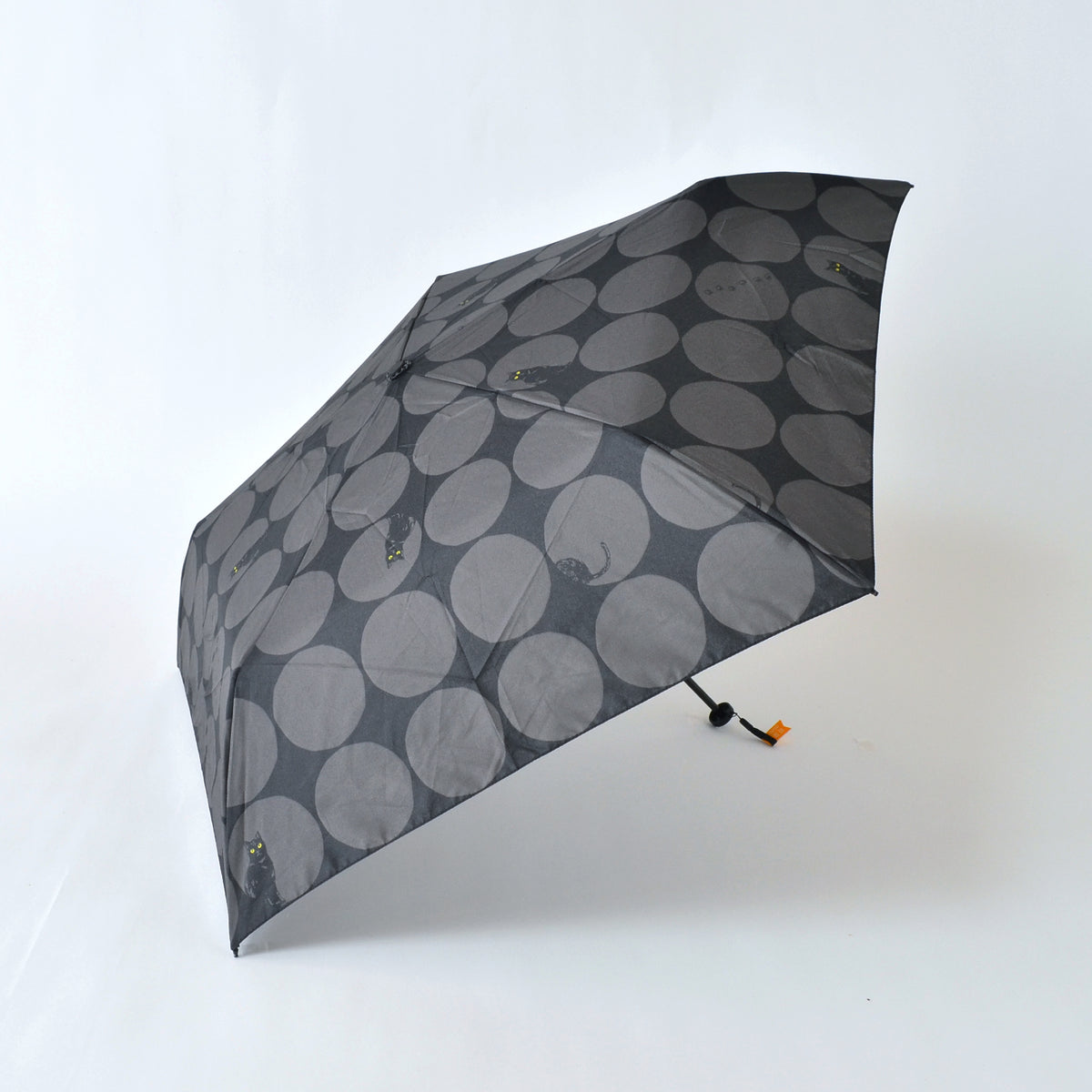 大きい水玉と猫｜軽量コンパクト折りたたみ雨傘 50cm（トートバッグ付）