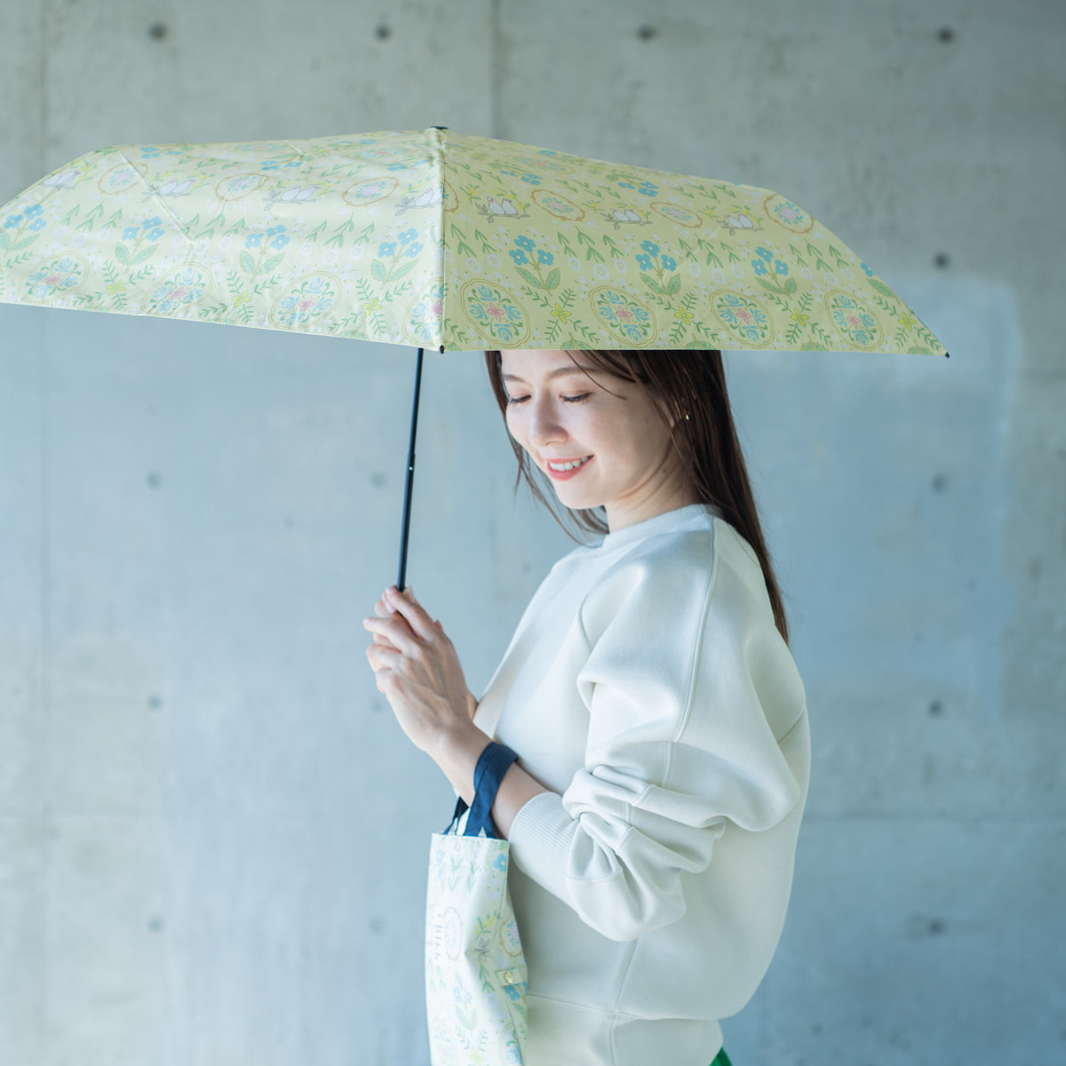 花文様・文鳥｜遮光・遮熱 軽量｜晴雨兼用 折りたたみ傘 50cm（トートバッグ付）