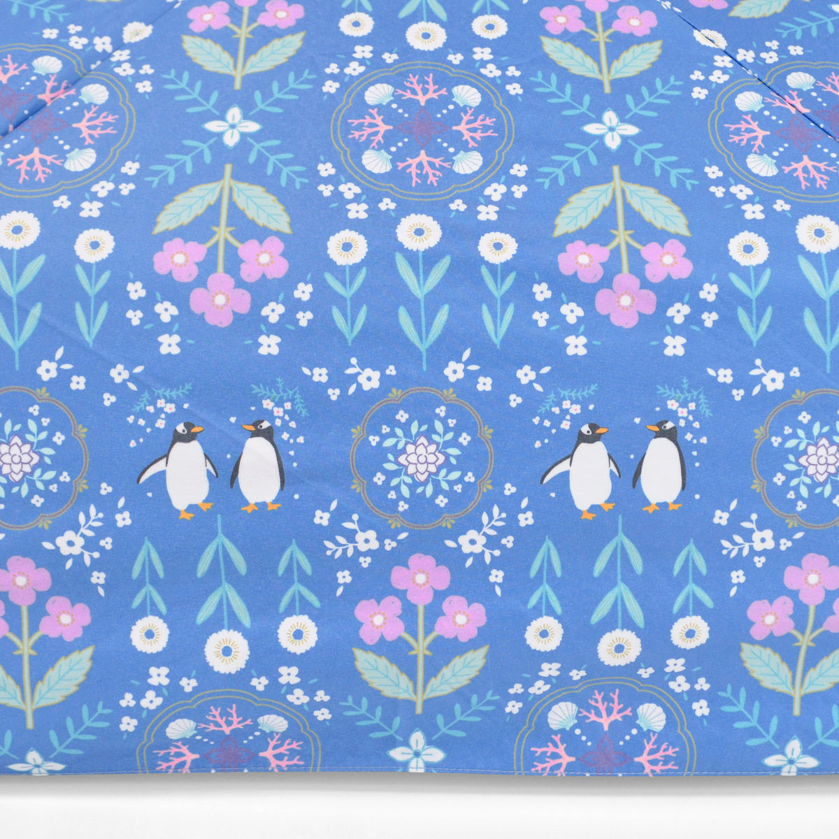 花文様・ペンギン｜遮光・遮熱 軽量｜晴雨兼用 折りたたみ傘 50cm（トートバッグ付）